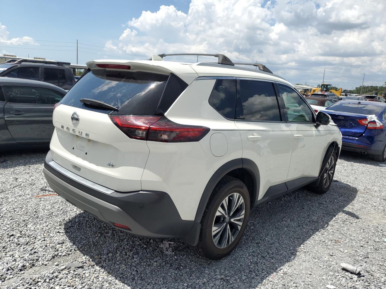 2021 Nissan Rogue Sv - Фото 3