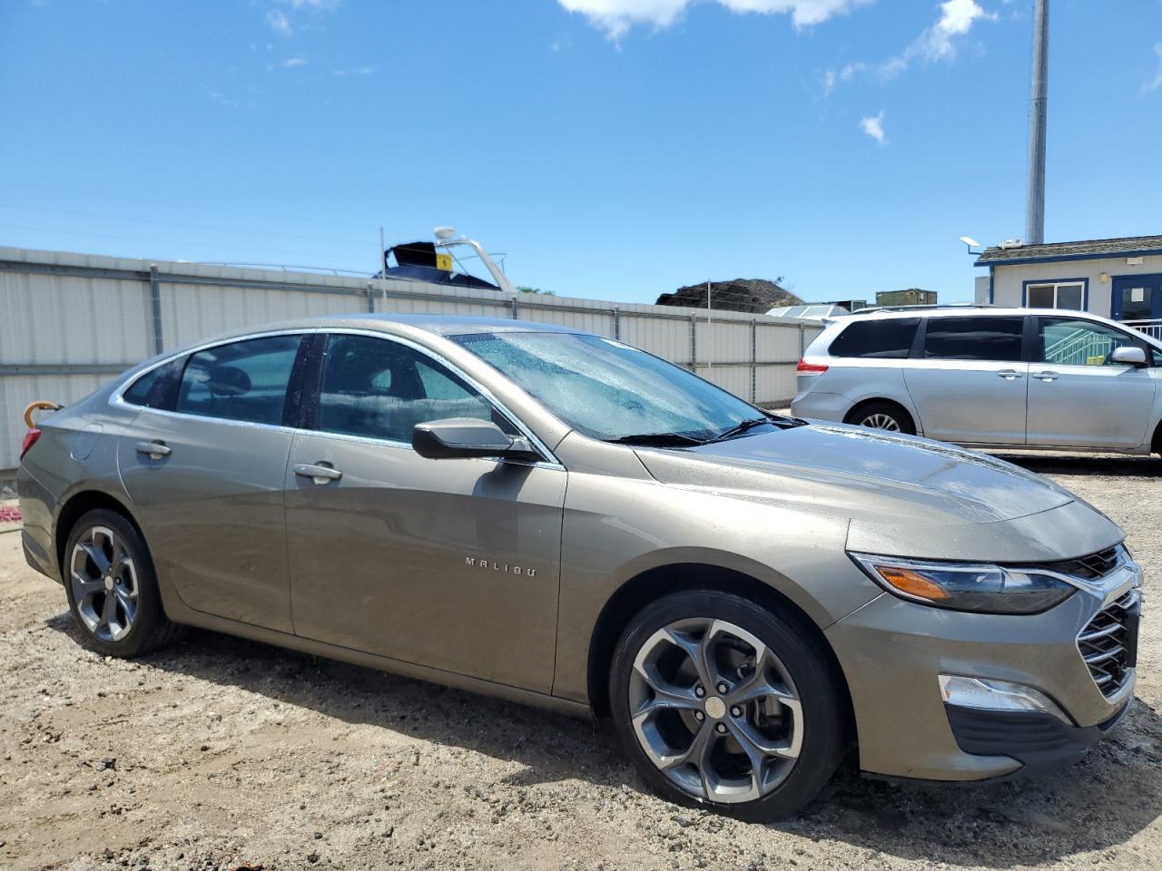 2020 Chevrolet Malibu Lt - Image 4