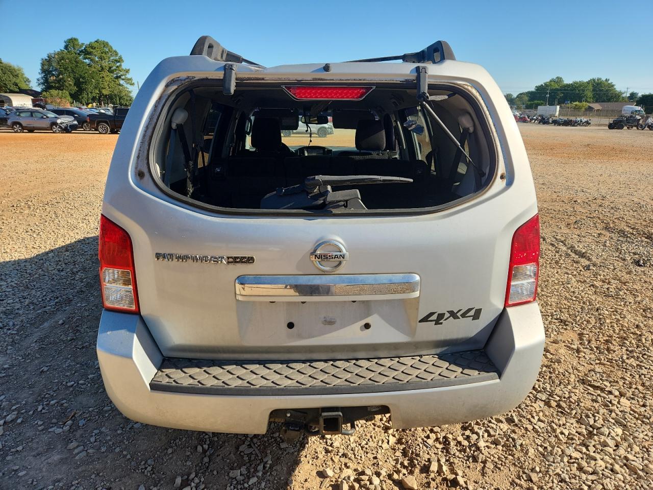 2011 Nissan Pathfinder S - Фото 6