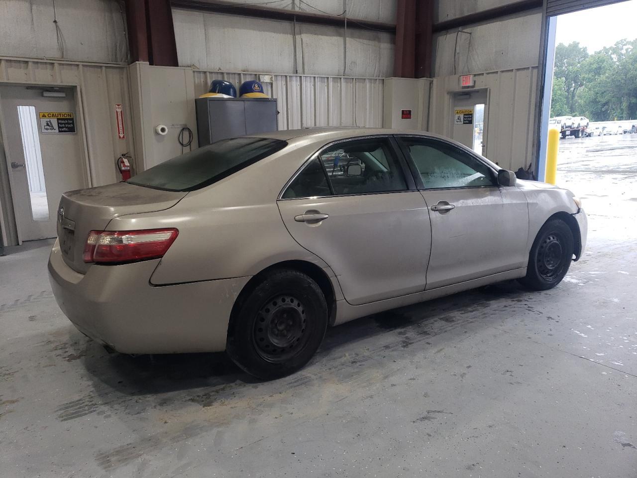 2009 Toyota Camry - Фото 3