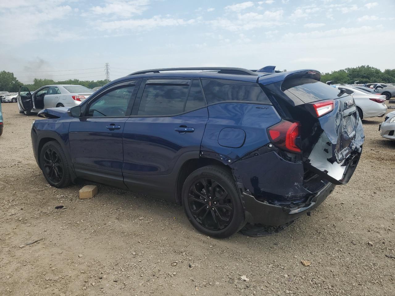 2022 GMC Terrain Slt - Фото 2