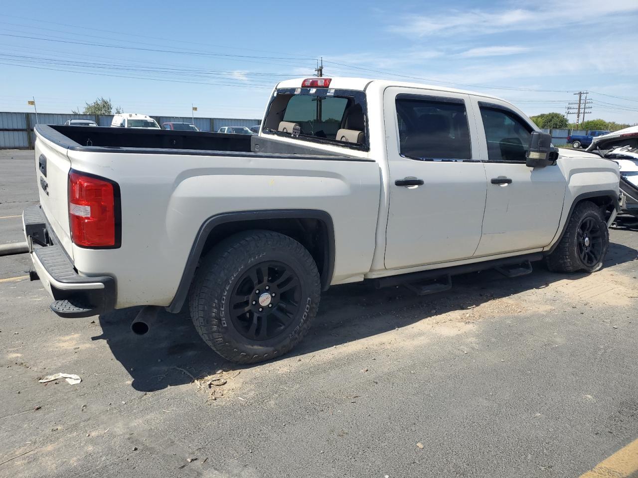 2015 GMC Sierra K1500 Denali - Image 3