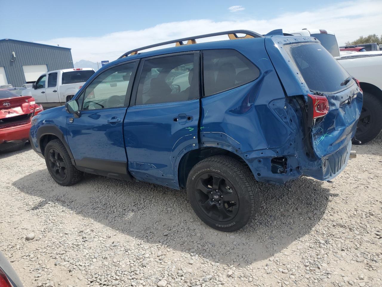 2023 Subaru Forester Wilderness - Фото 2