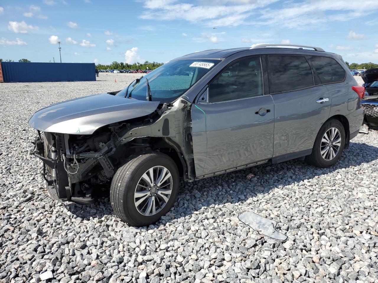 2020 Nissan Pathfinder Sl