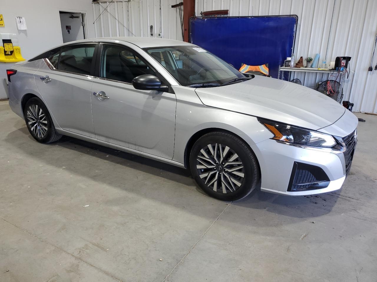 2024 Nissan Altima Sv - Фото 4