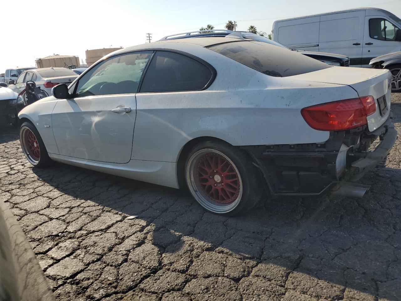 2011 BMW 328 I Sulev - Фото 2