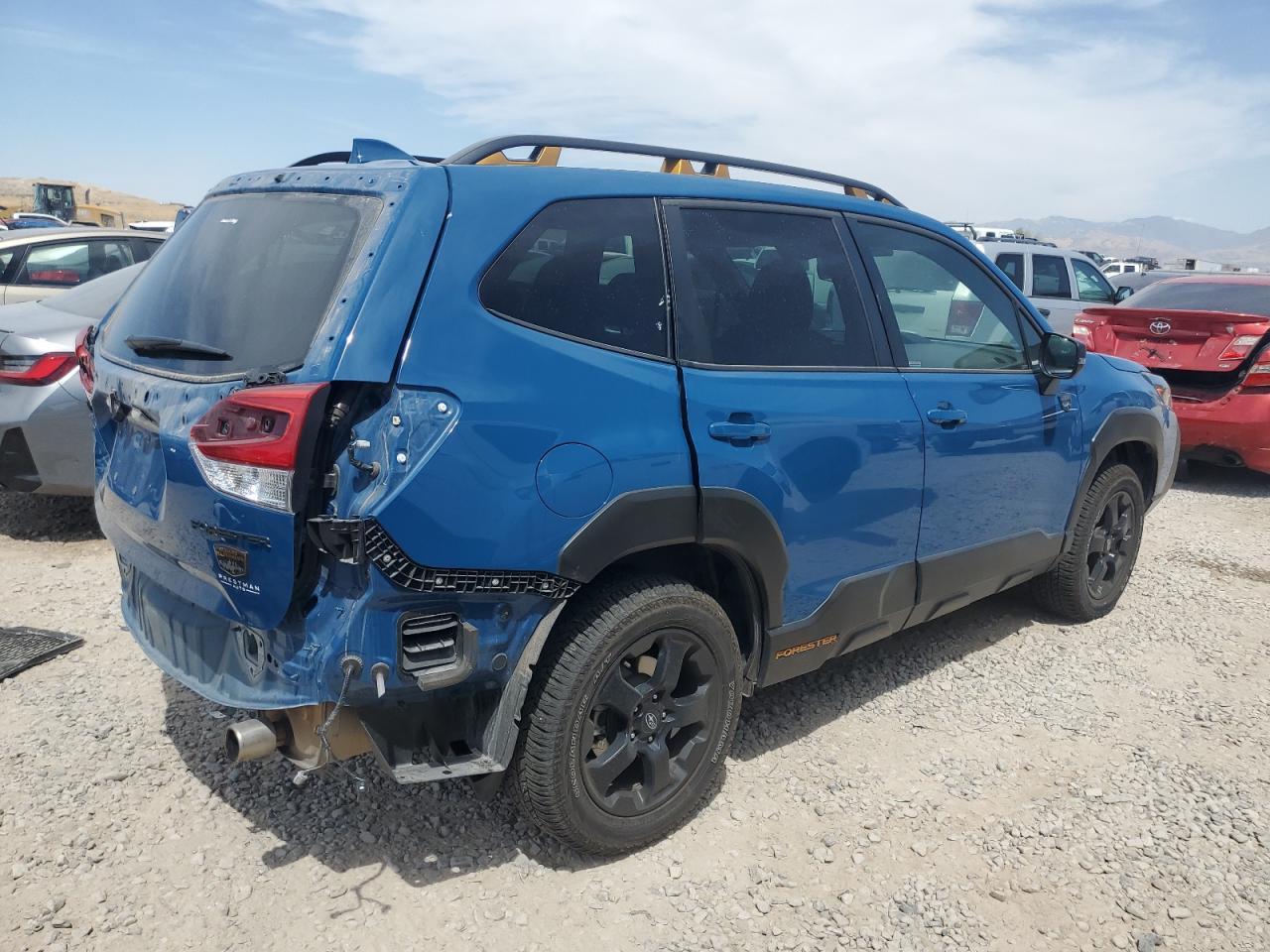 2023 Subaru Forester Wilderness - Фото 3