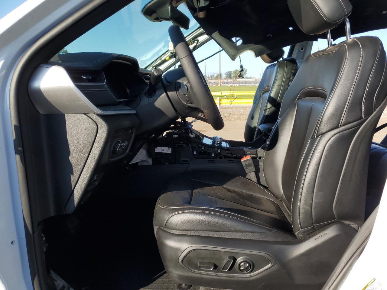 2025 Jeep Grand Cherokee 4Xe - Image 7