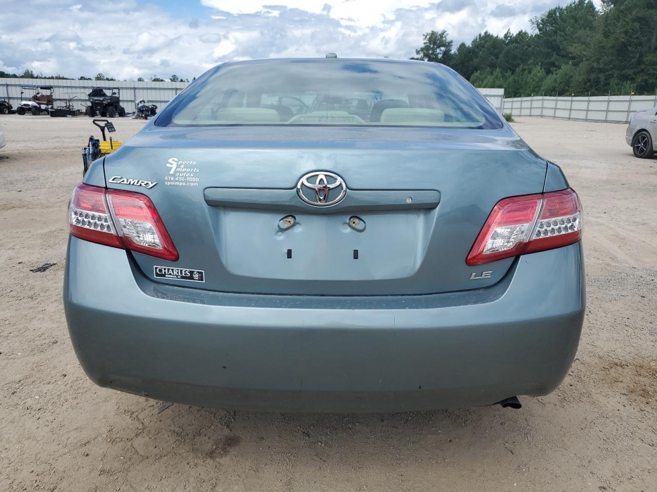 2011 Toyota Camry Base - Image 6