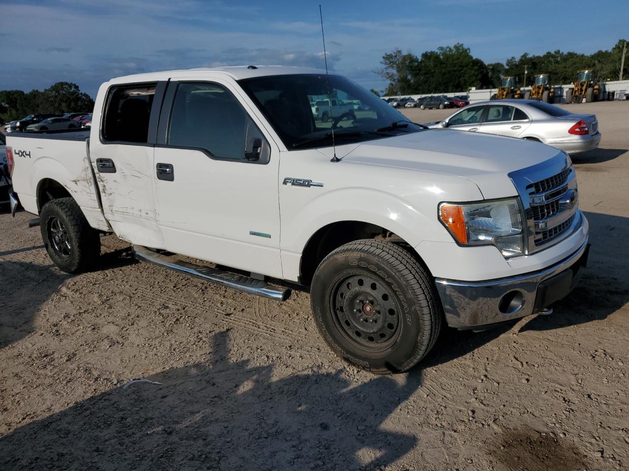 2014 Ford F150 Supercrew - Image 4