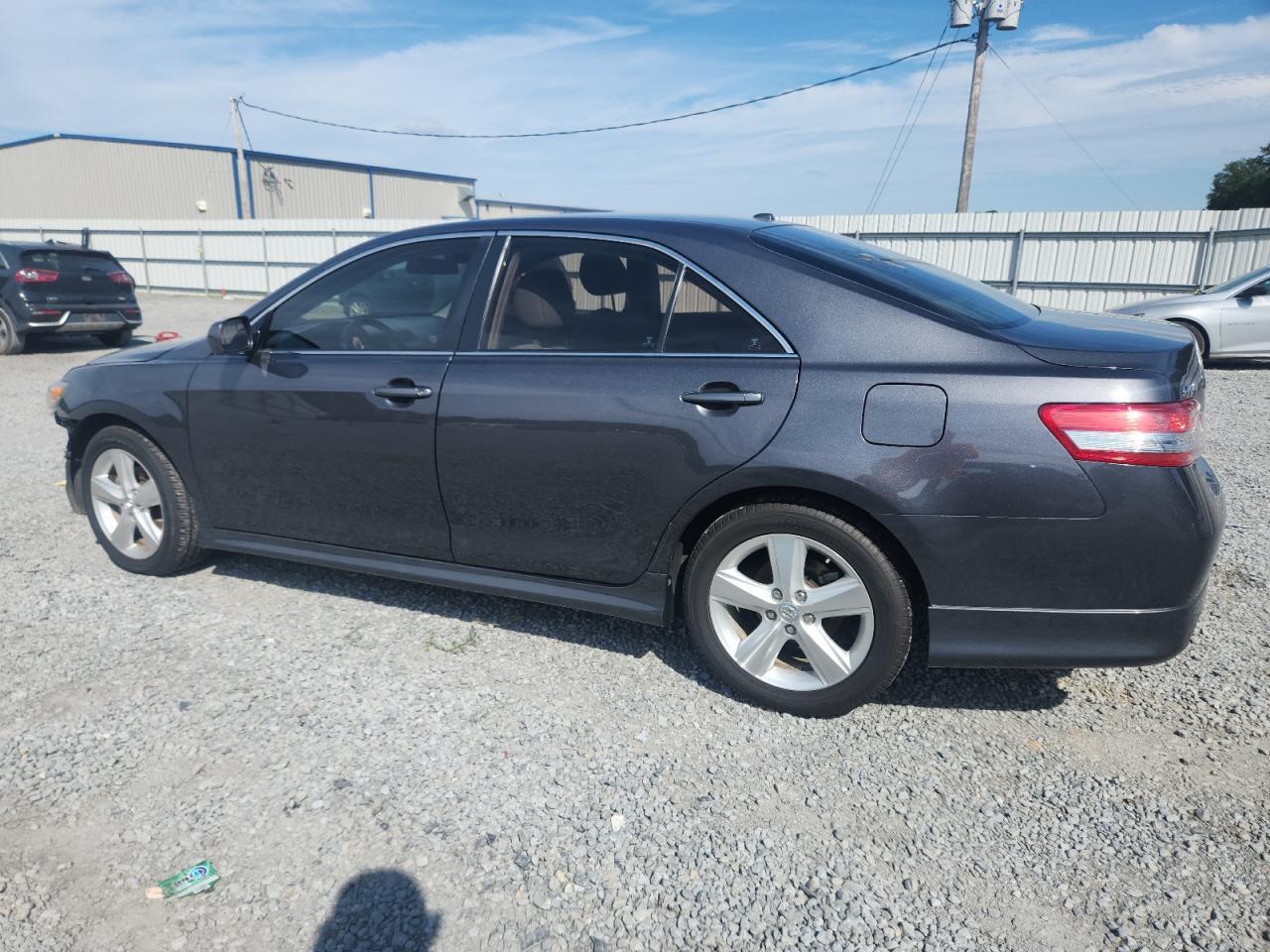 2010 Toyota Camry Se - Image 2