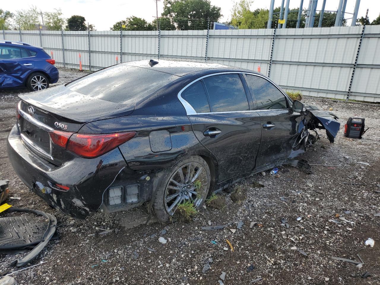 2016 Infiniti Q50 Red Sport 400 - Image 3