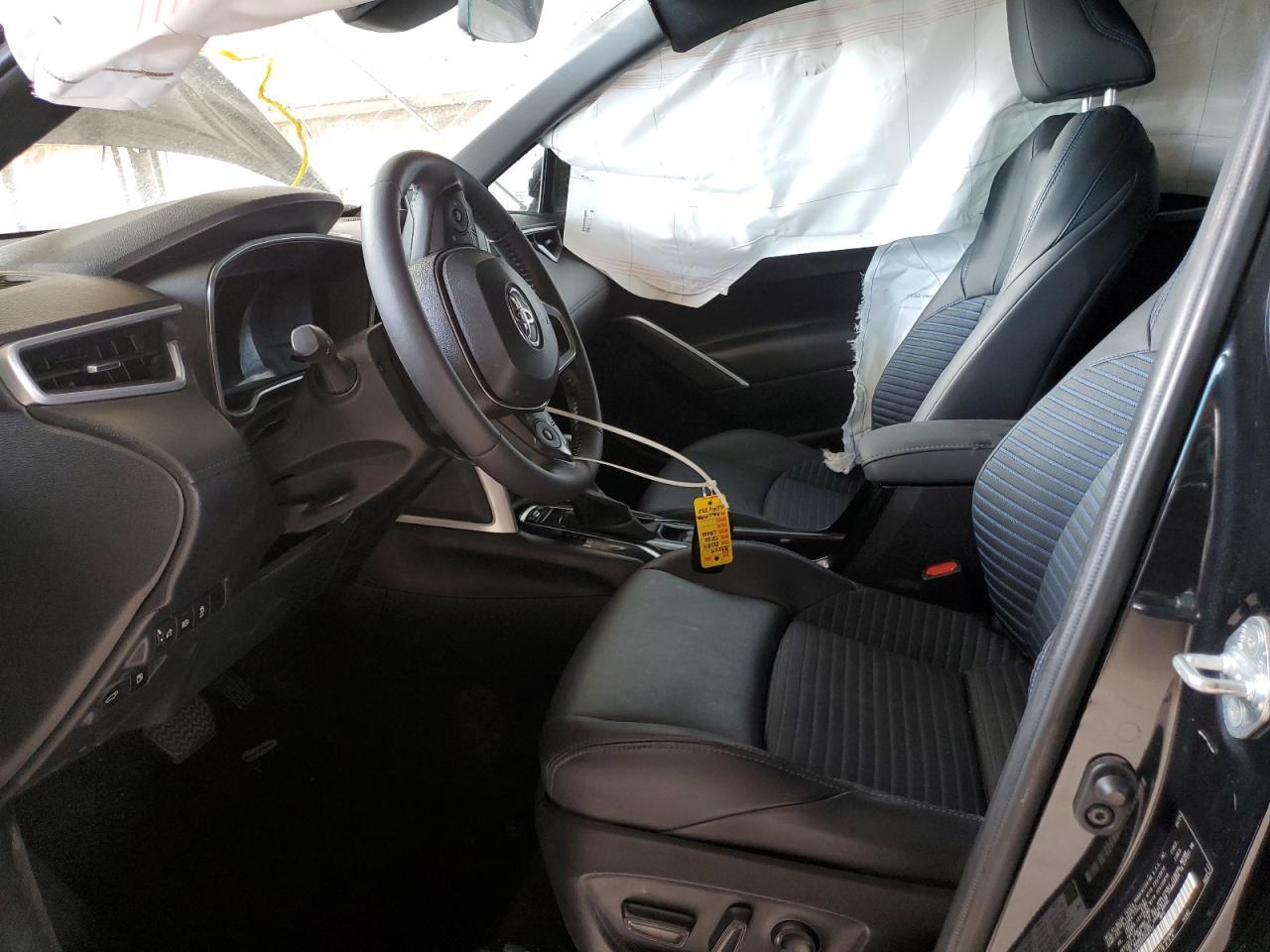 2024 Toyota Corolla Cross Se - Image 7