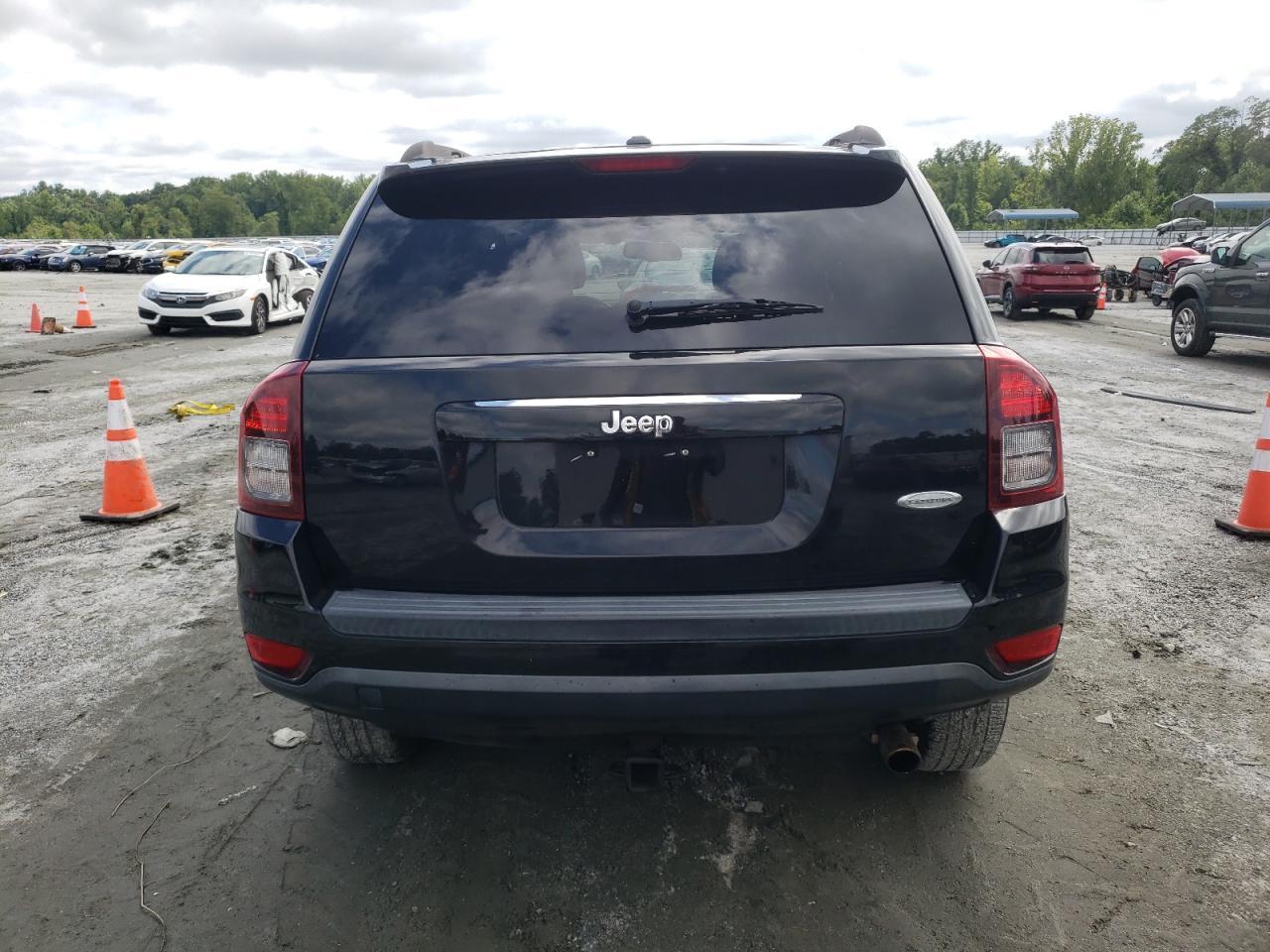 2015 Jeep Compass Latitude - Фото 6