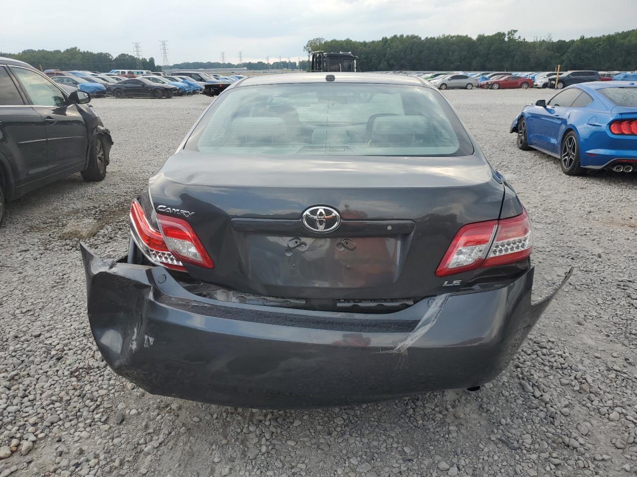 2010 Toyota Camry Base - Фото 6