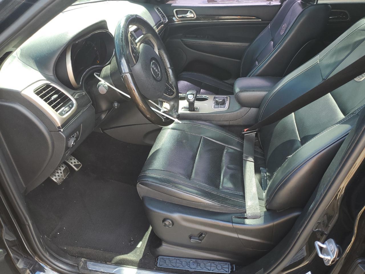 2014 Jeep Grand Cherokee Overland - Image 7