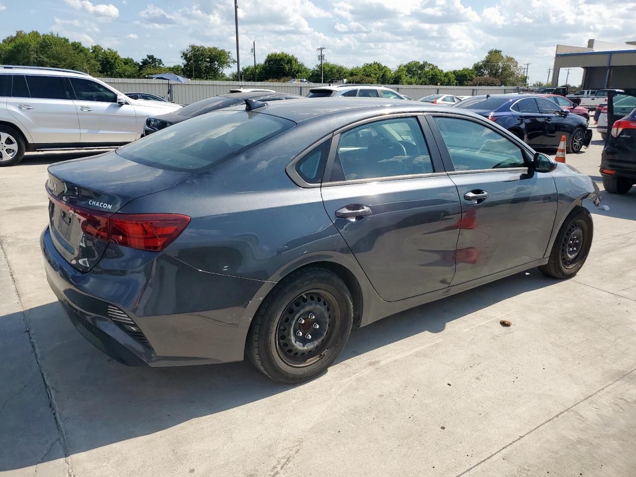 2022 Kia Forte Fe - Фото 3