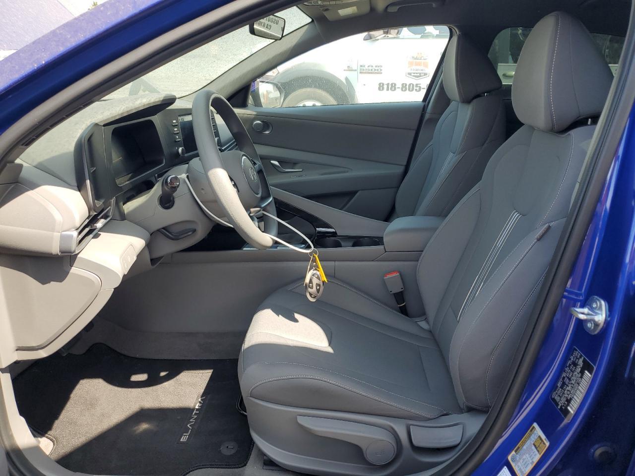 2025 Hyundai Elantra Blue - Image 7