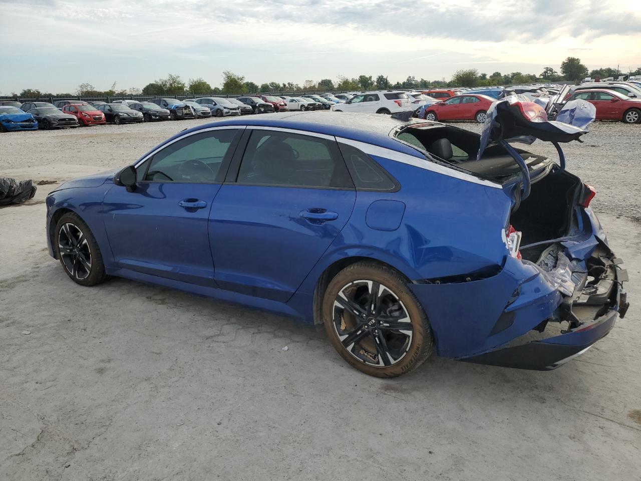 2021 Kia K5 Gt Line - Image 2