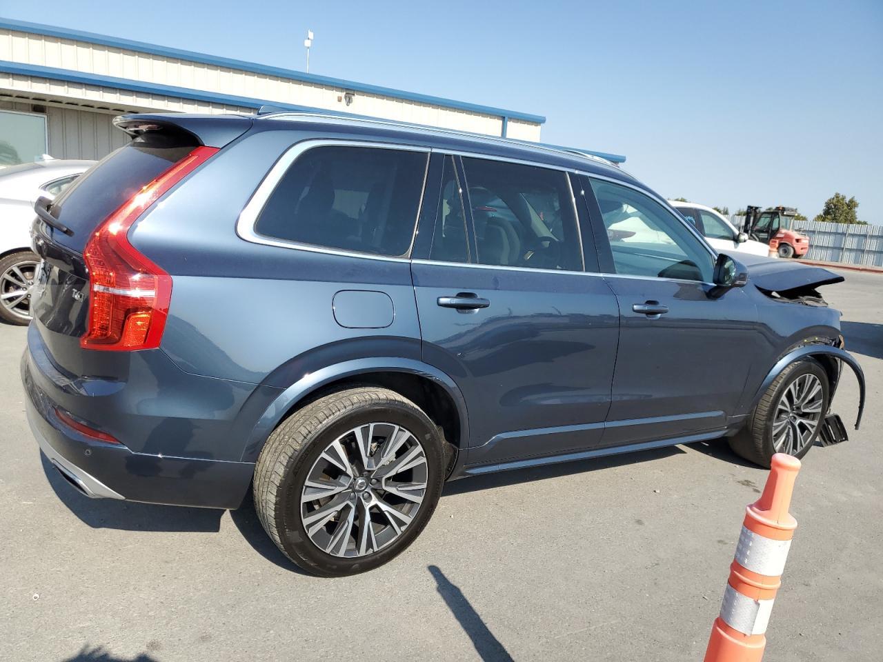 2021 Volvo Xc90 T6 Momentum - Фото 3