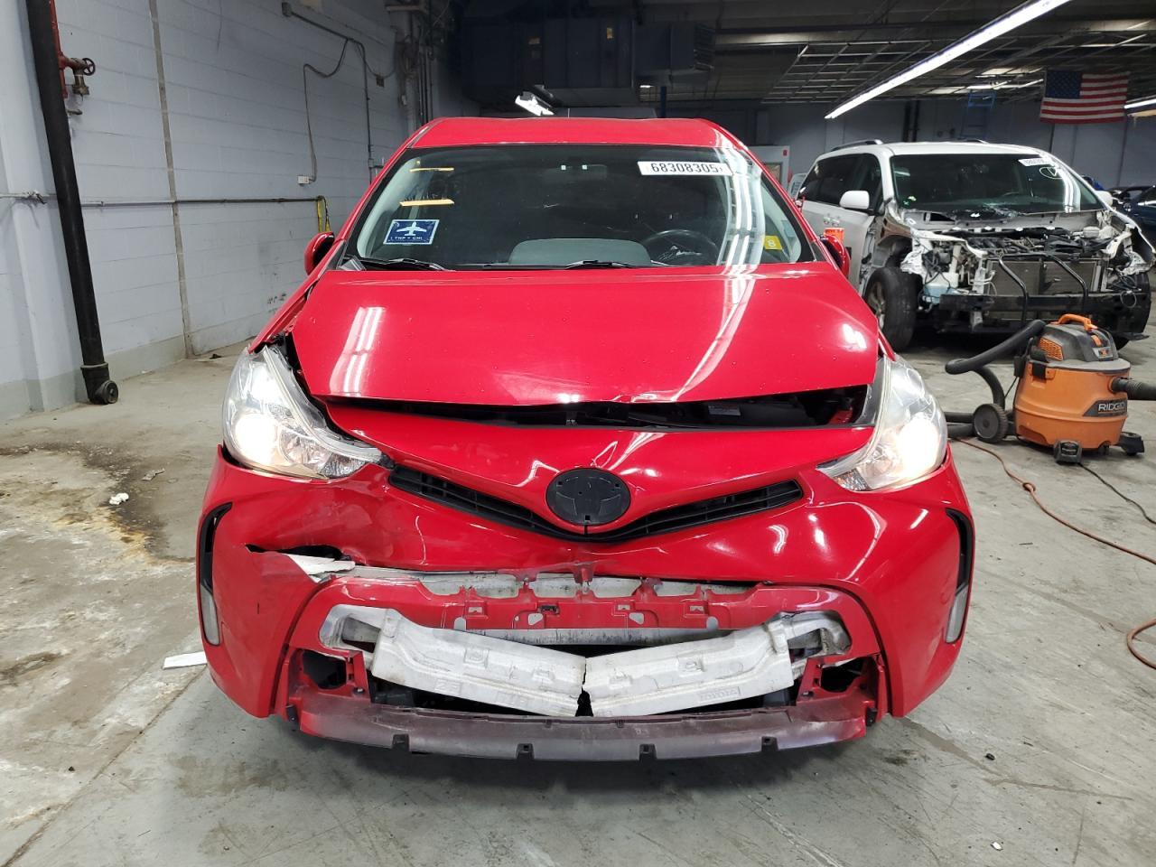 2015 Toyota Prius V - Фото 5