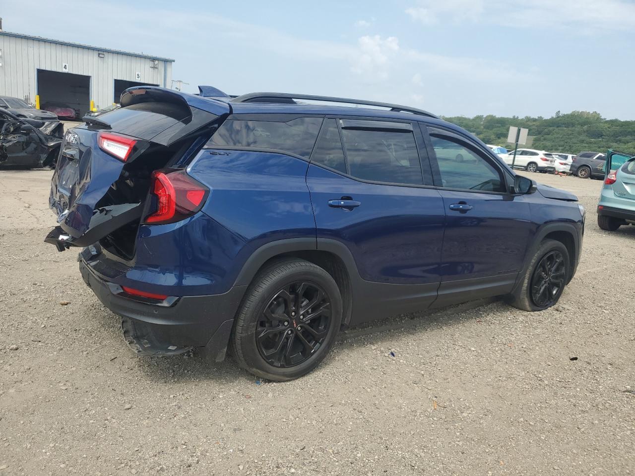 2022 GMC Terrain Slt - Фото 3