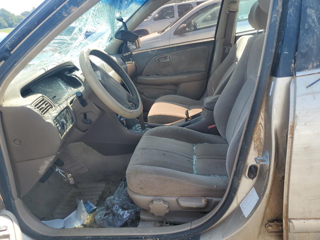2001 Toyota Camry Ce - Фото 7
