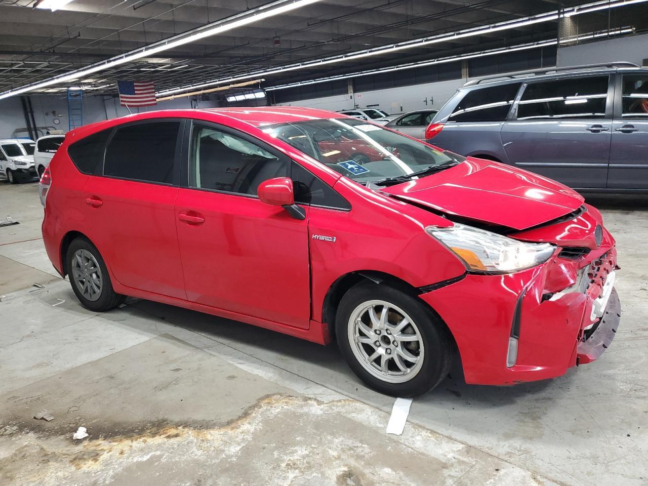 2015 Toyota Prius V - Фото 4