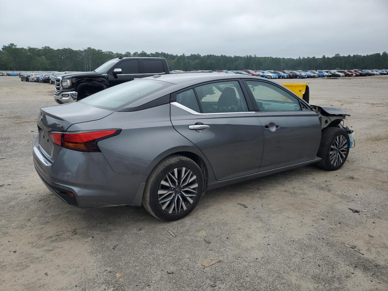 2023 Nissan Altima Sv - Image 3