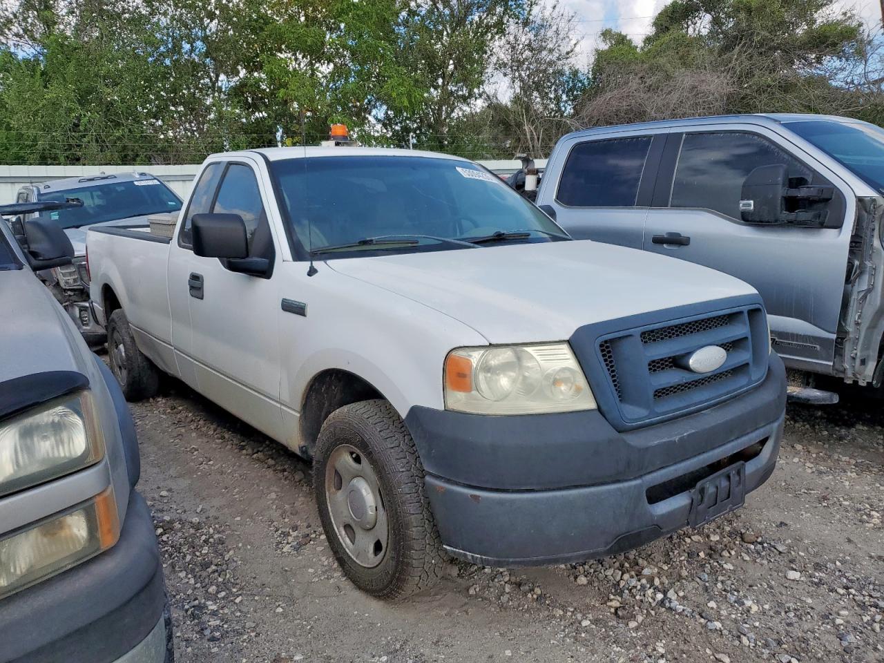2007 Ford F150 - Image 4