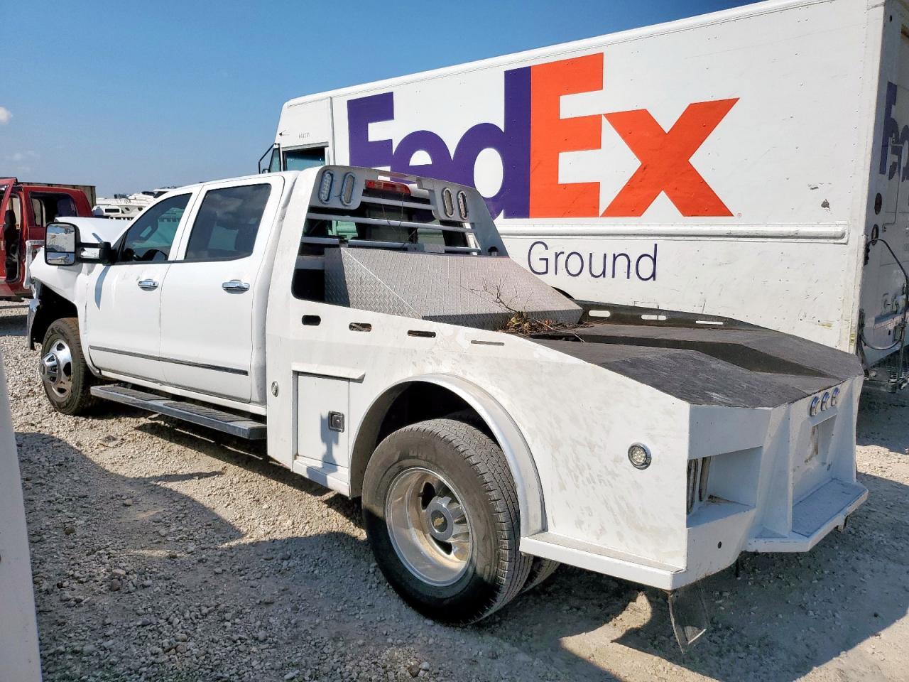 2015 Chevrolet Silverado K3500 Ltz - Image 2