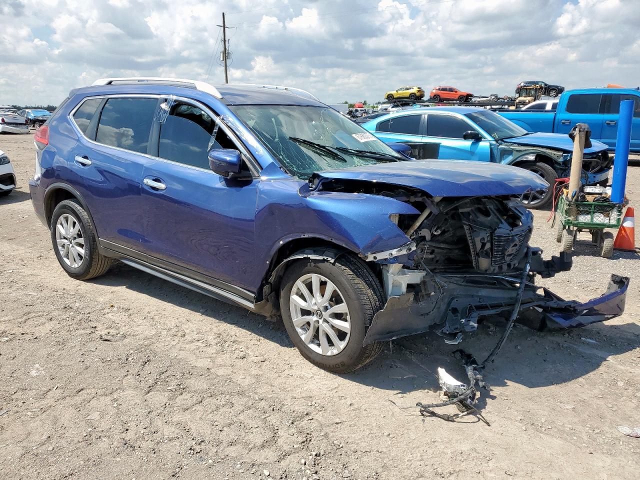 2017 Nissan Rogue S - Фото 4