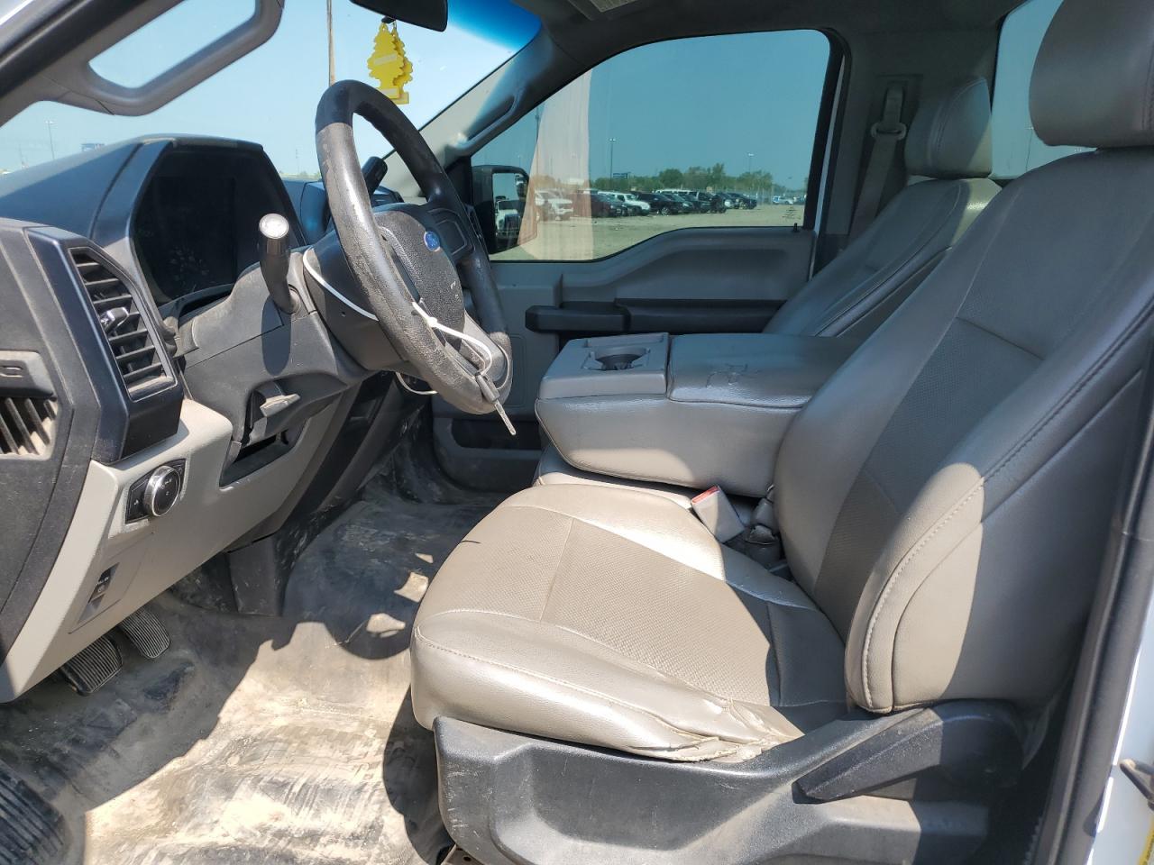 2015 Ford F150 - Фото 7