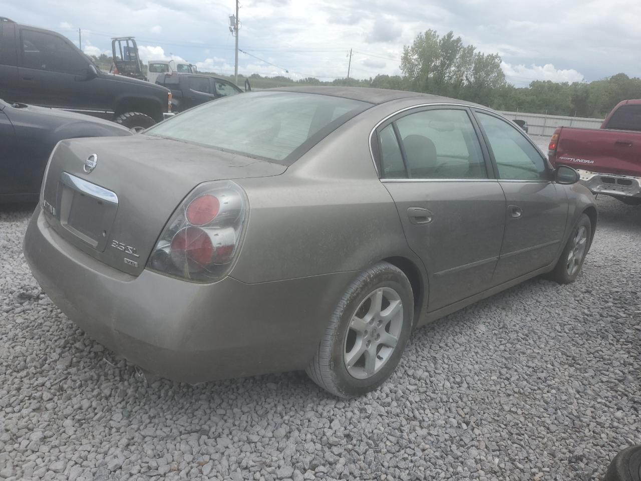 2005 Nissan Altima Se - Фото 3
