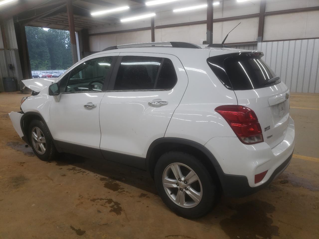 2019 Chevrolet Trax 1Lt - Image 2