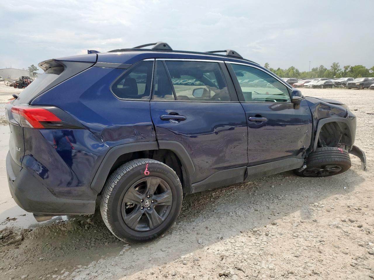 2019 Toyota Rav4 Xle - Фото 3