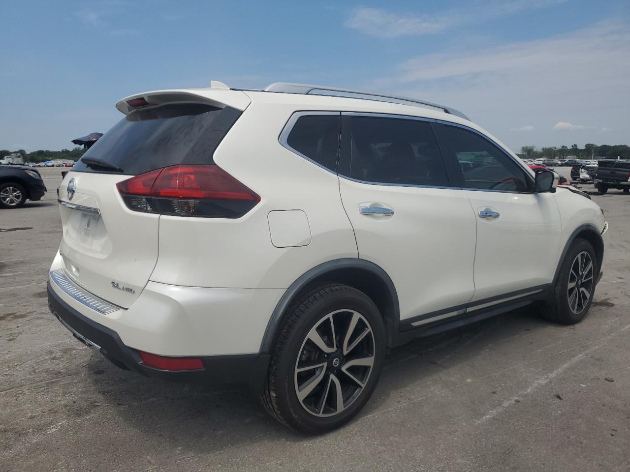 2018 Nissan Rogue S - Image 3