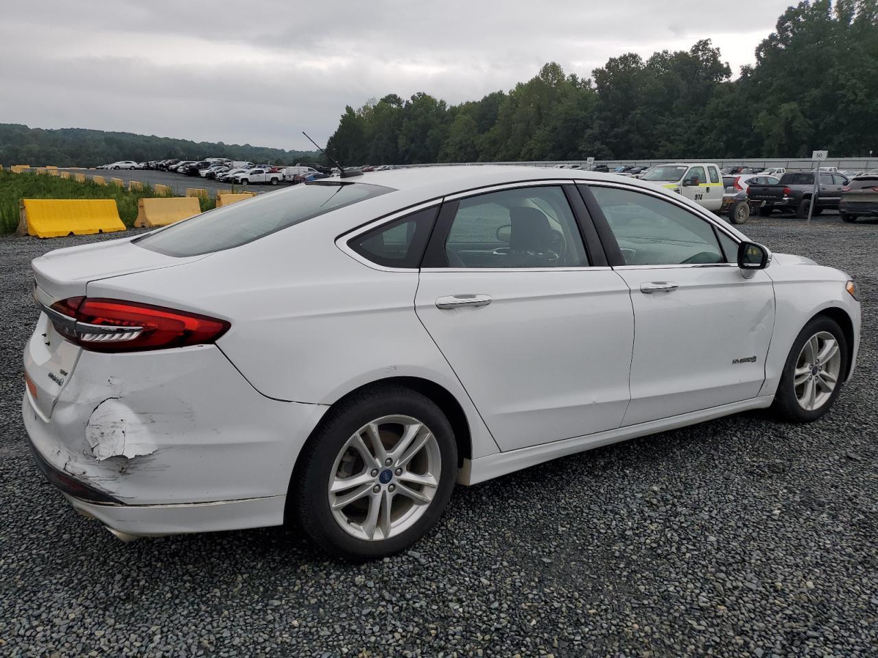 2018 Ford Fusion Se Hybrid - Image 3