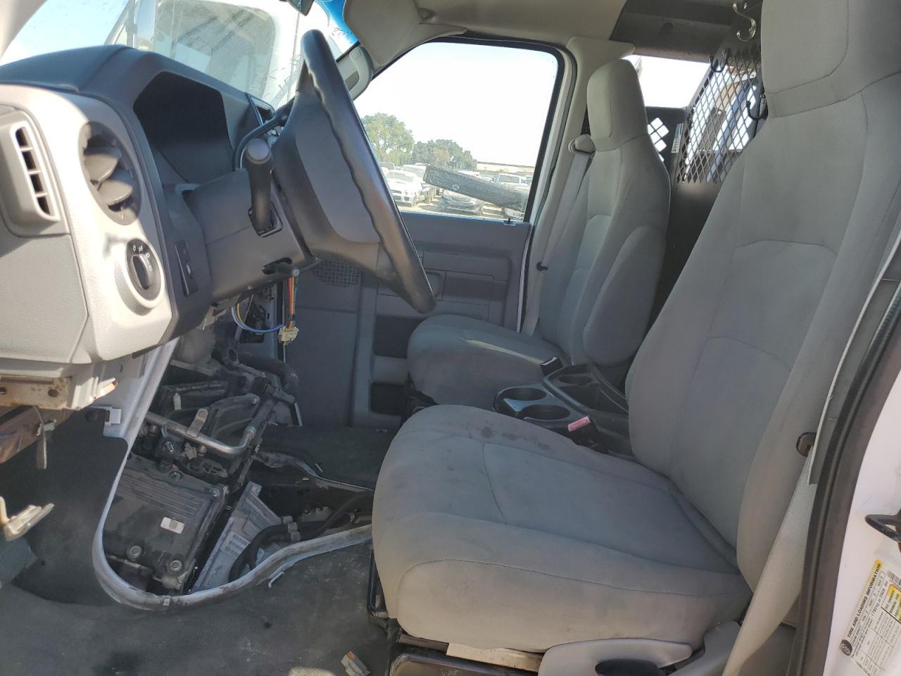 2012 Ford Econoline E350 Super Duty Van - Фото 7