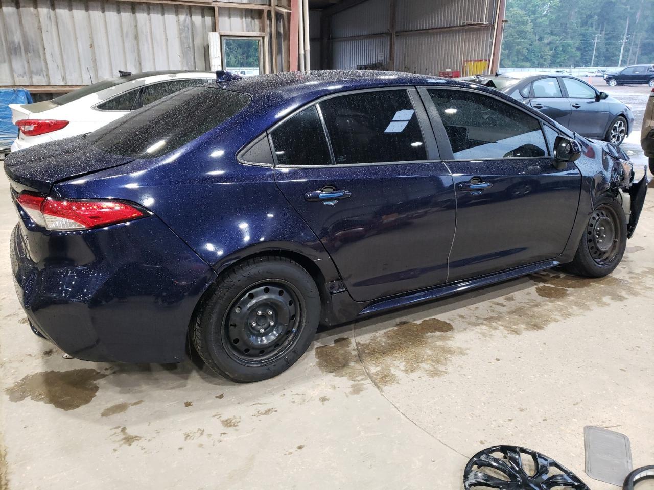 2021 Toyota Corolla Le - Image 3