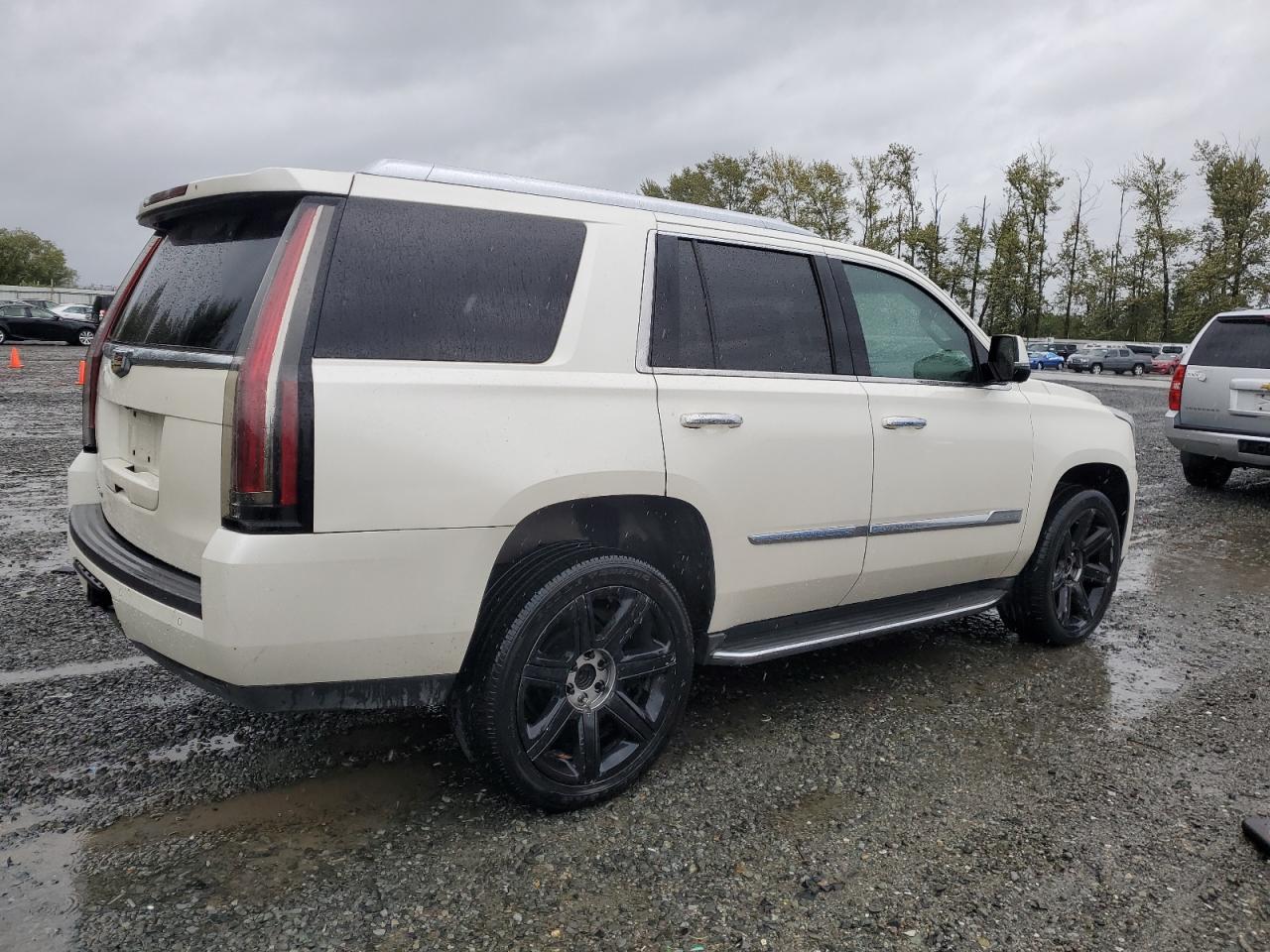 2015 Cadillac Escalade Luxury - Фото 3