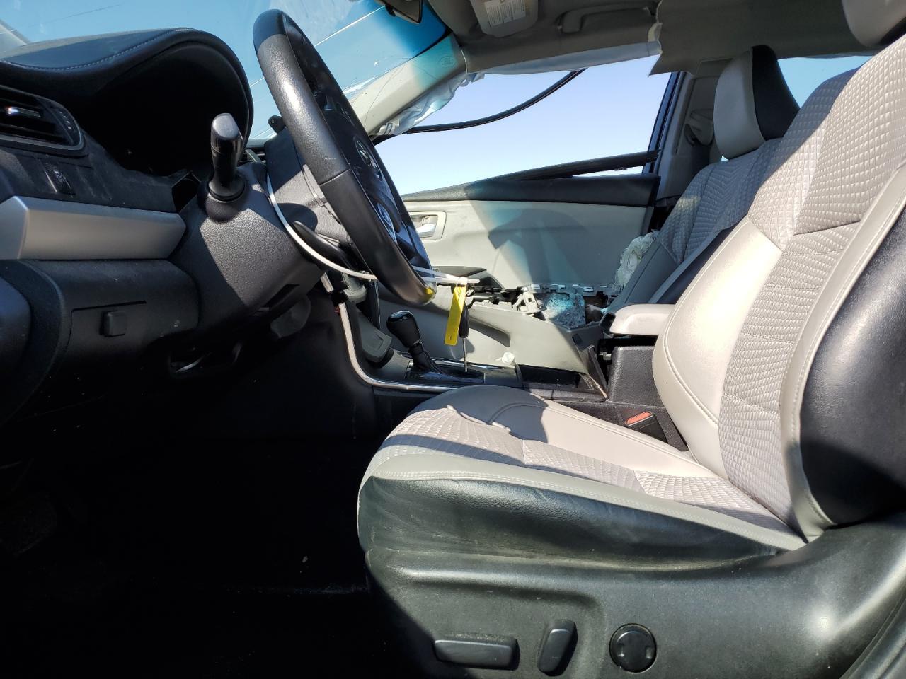 2015 Toyota Camry Le - Image 7