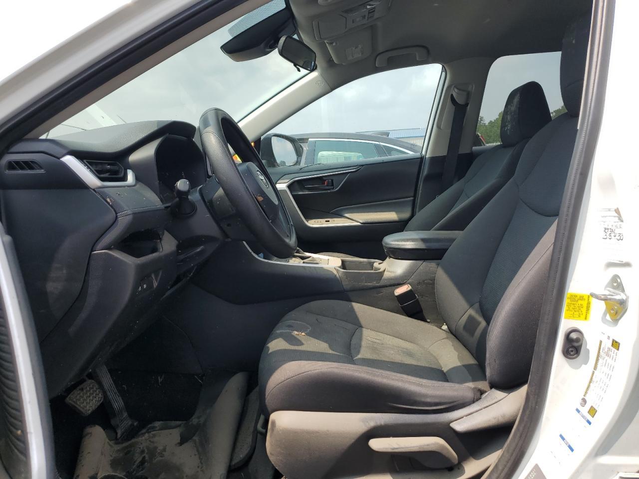 2021 Toyota Rav4 Le - Image 7