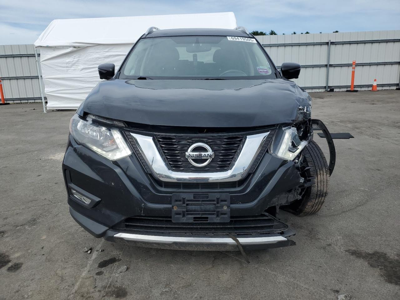 2017 Nissan Rogue S - Image 5