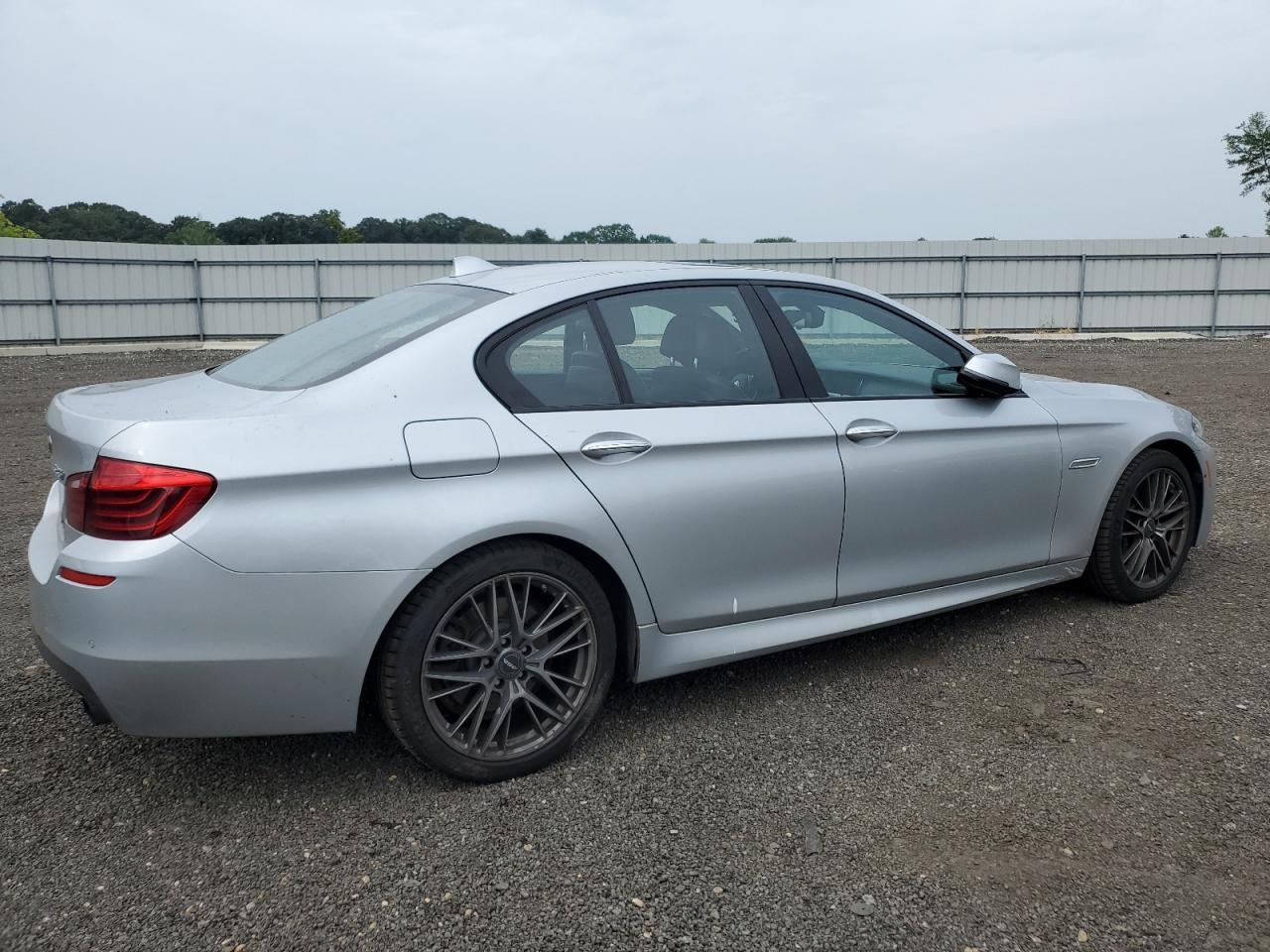 2016 BMW 535 Xi - Image 3