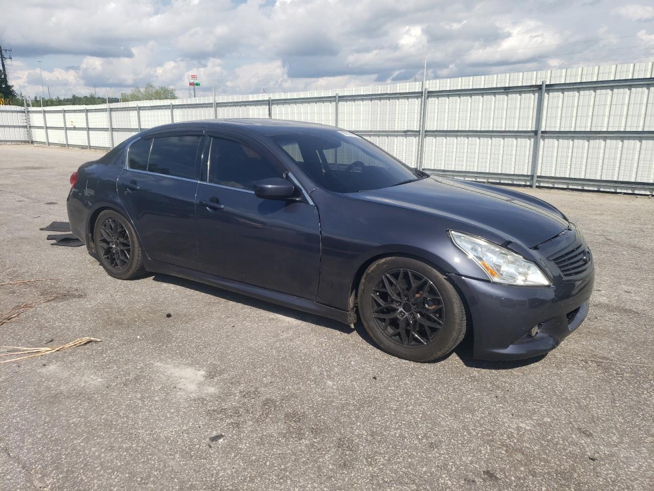 2011 Infiniti G37 - Фото 4