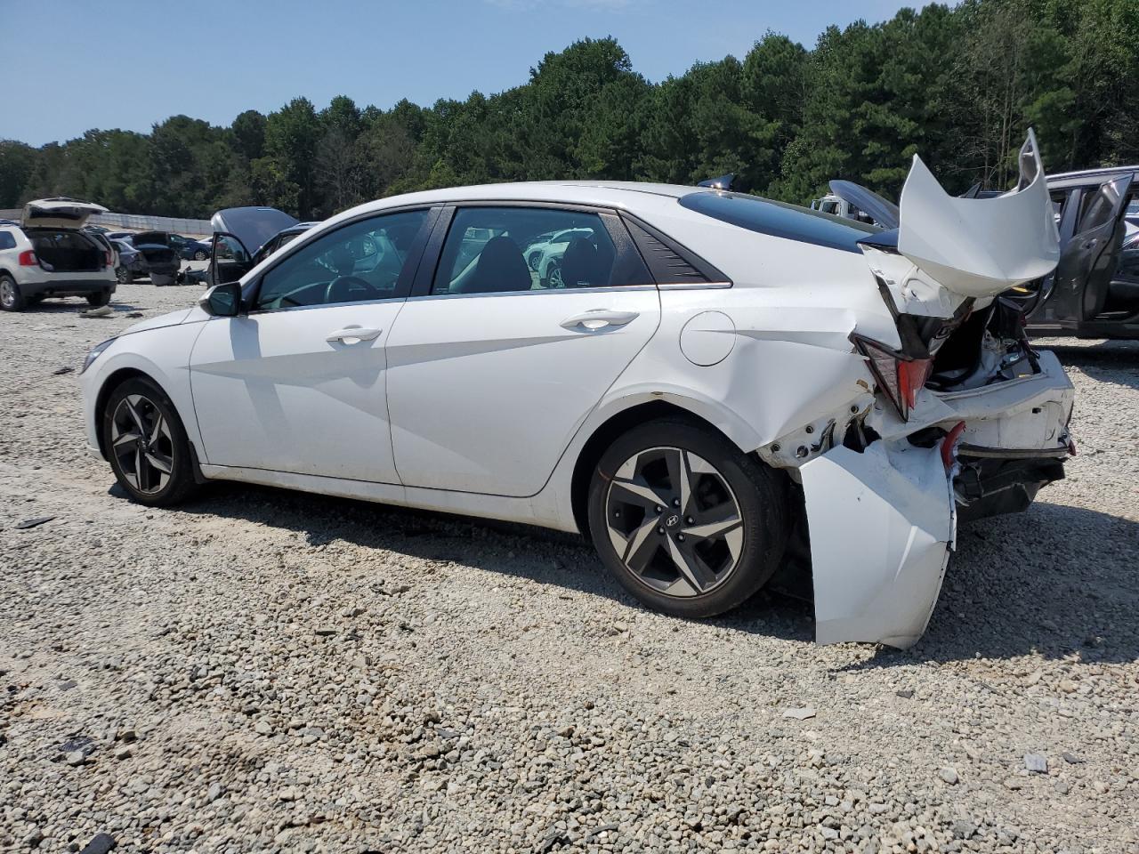 2023 Hyundai Elantra Limited - Image 2