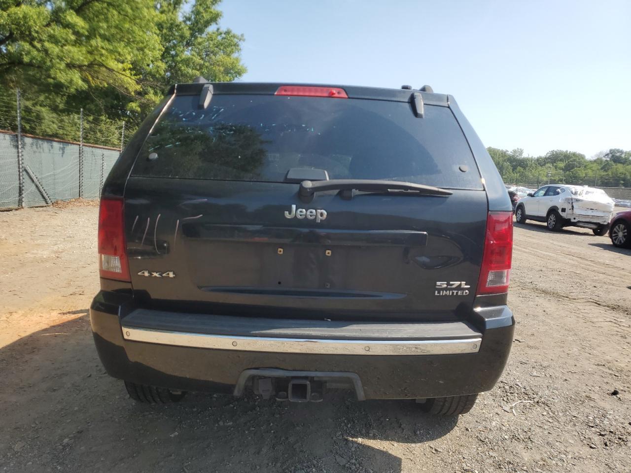 2005 Jeep Grand Cherokee Limited - Image 6