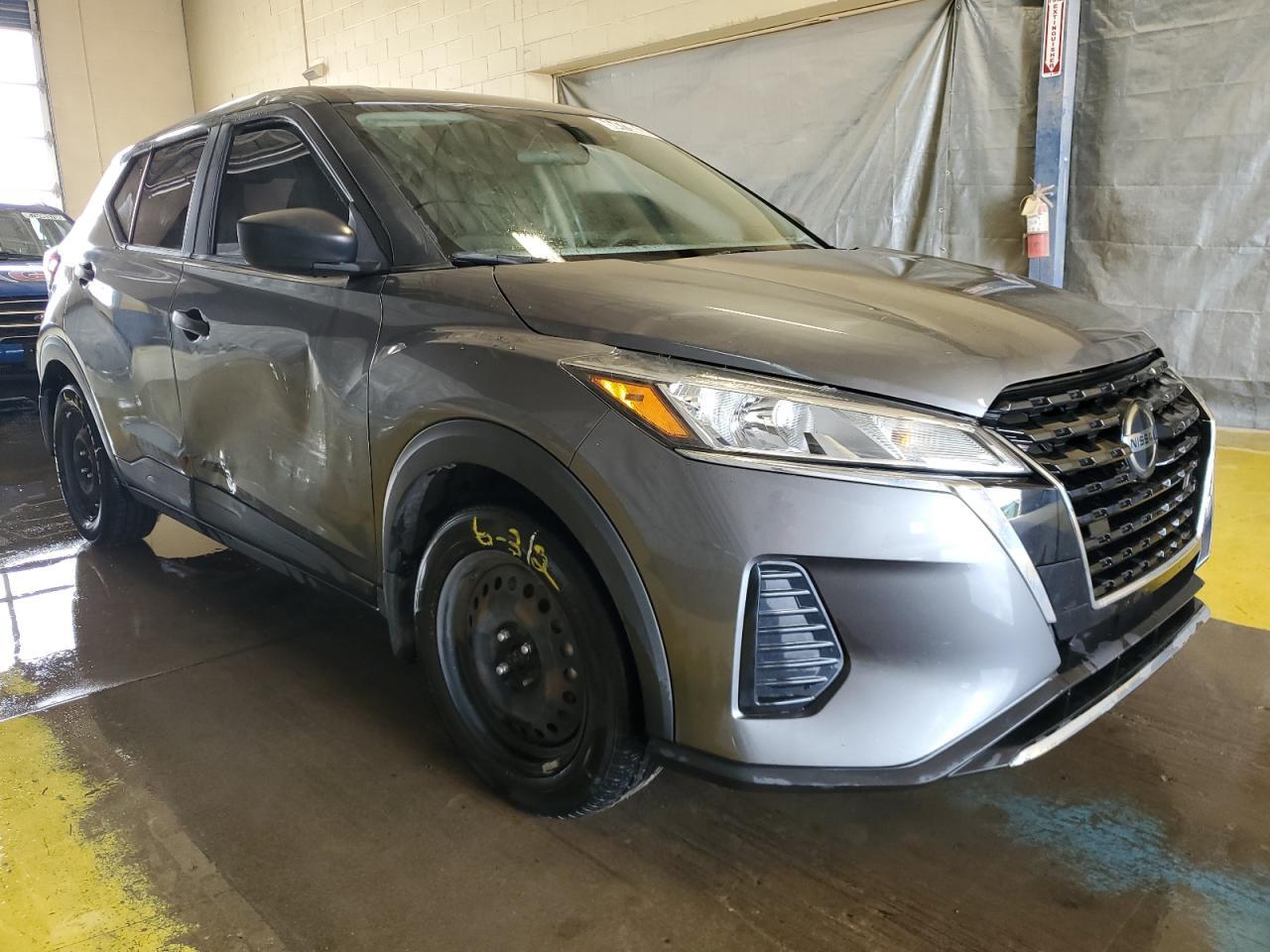 2021 Nissan Kicks S - Image 4