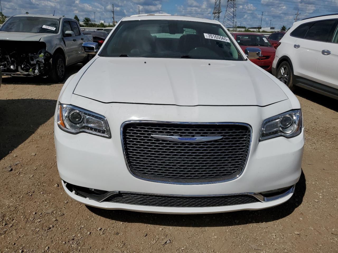 2020 Chrysler 300 Limited - Фото 5